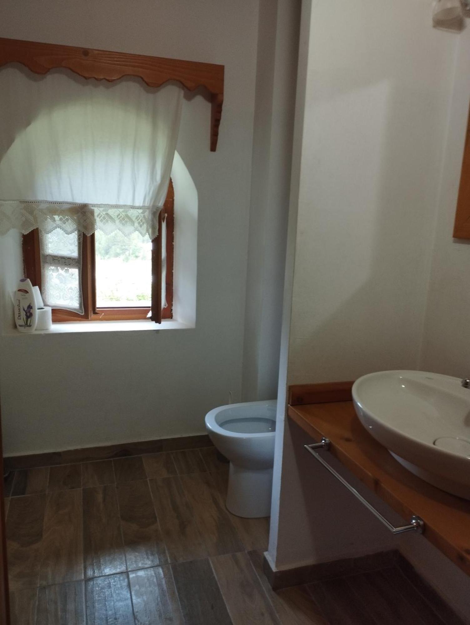 Villa Gjecaj Guesthouse And Restaurant Theth Zewnętrze zdjęcie